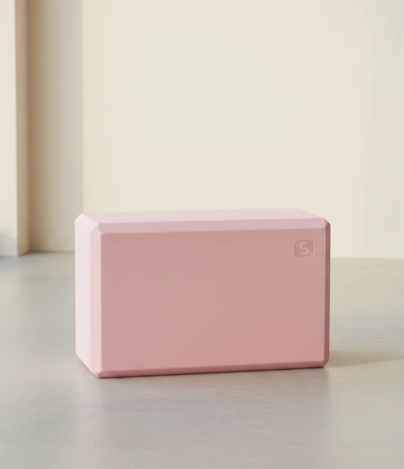 The pink block lying flat, its lowest position